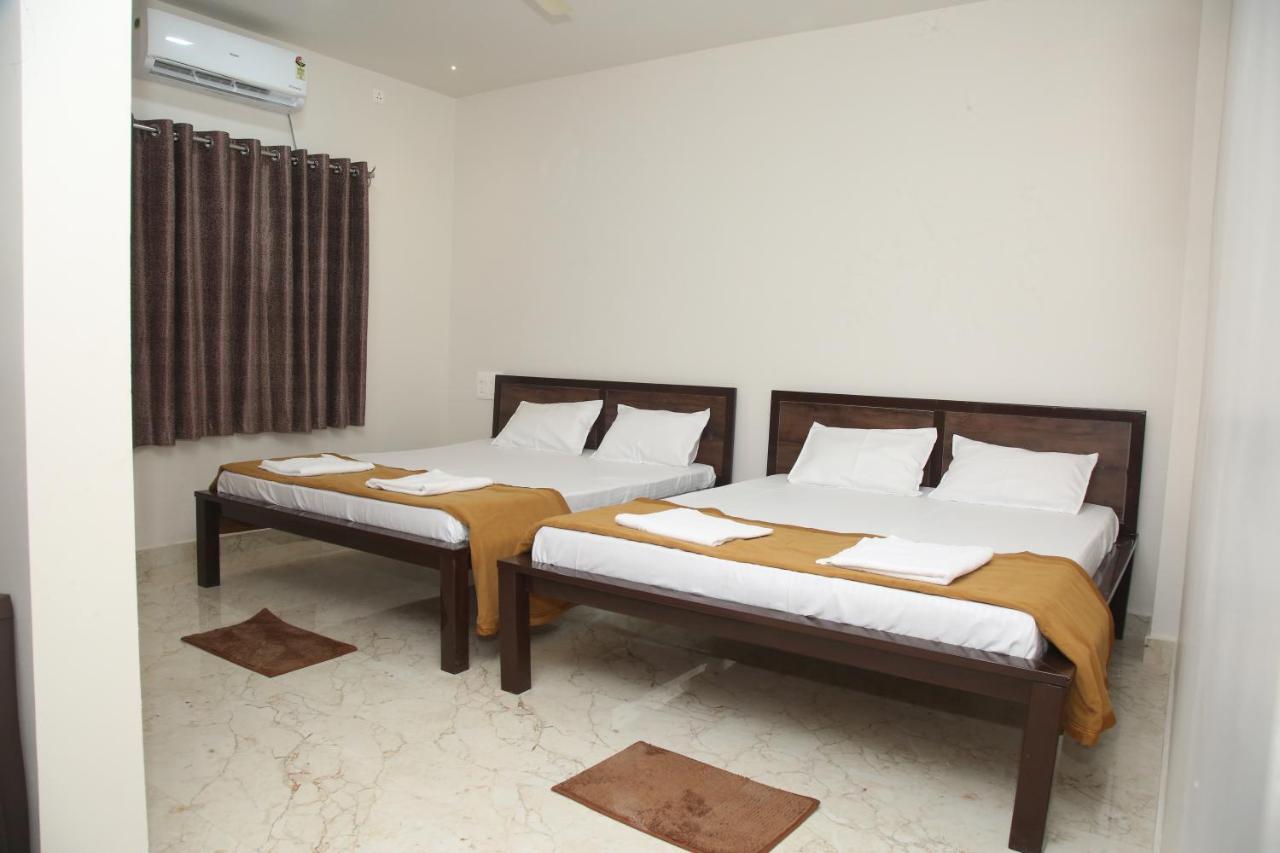 Hotel Madhusudan Executive Kolhapur Exterior foto